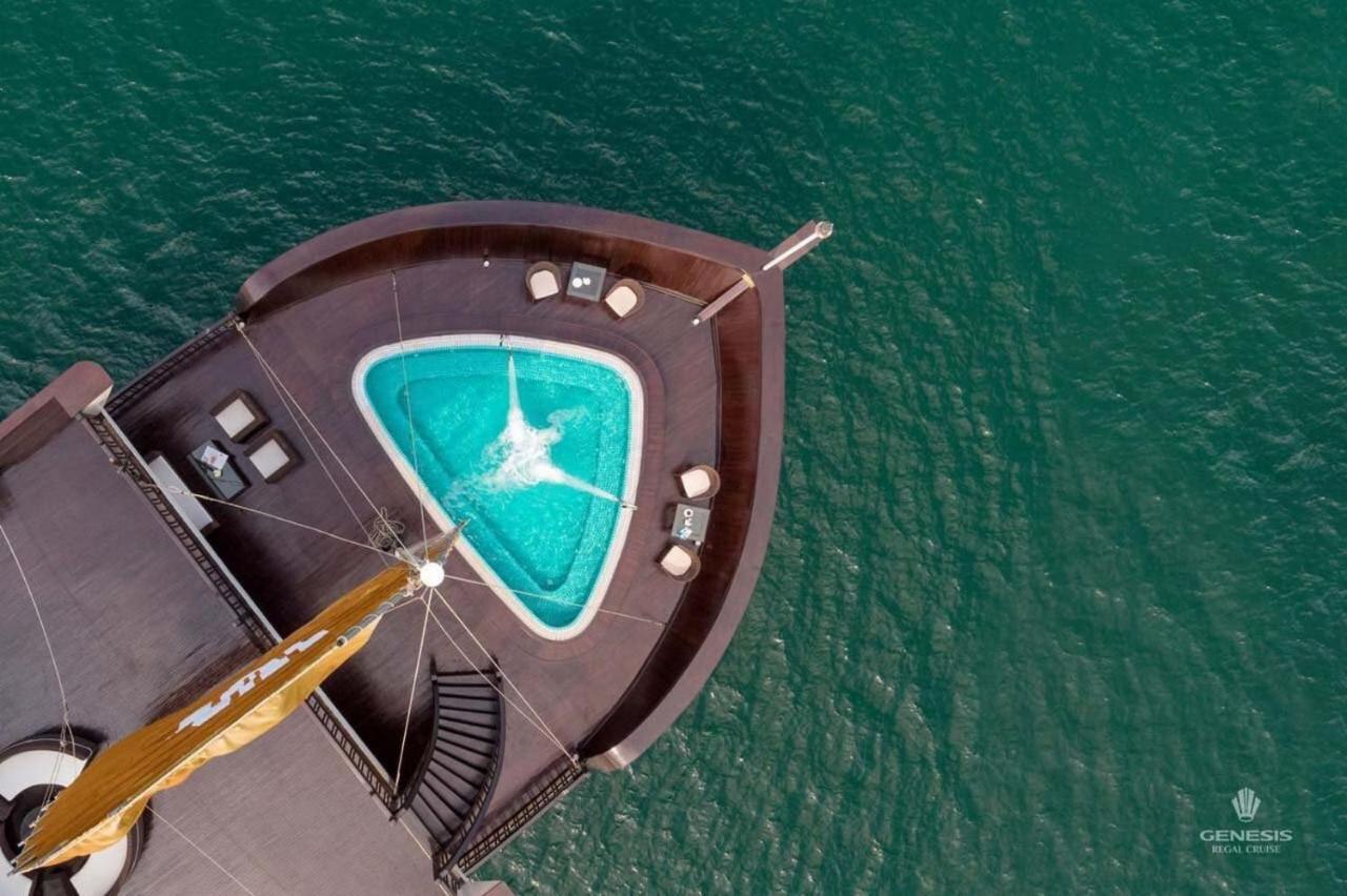 Hotel Genesis Luxury Regal Cruises Ha Long Zewnętrze zdjęcie
