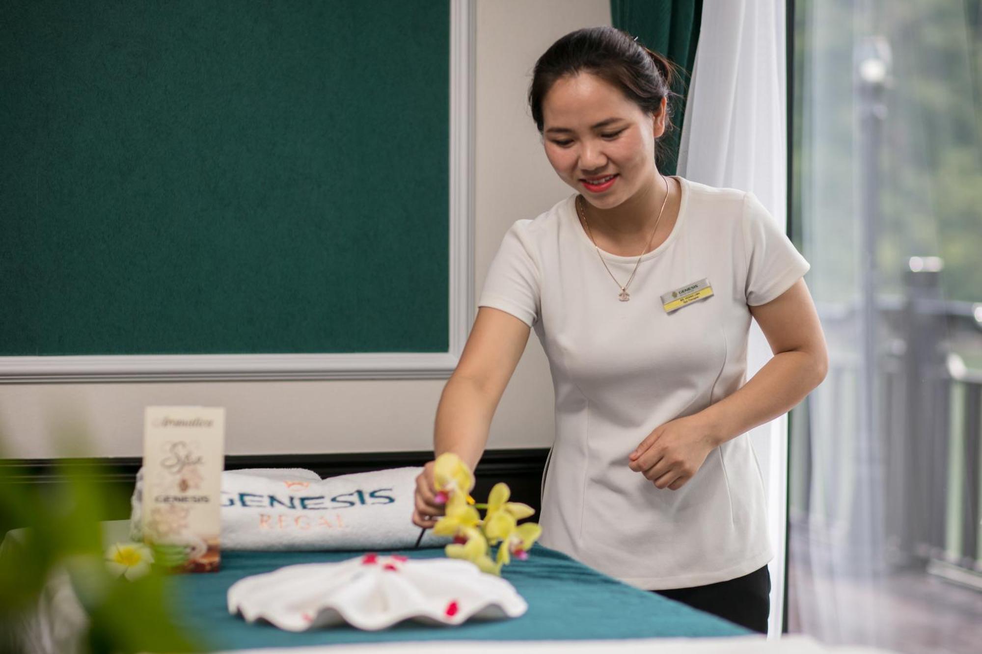 Hotel Genesis Luxury Regal Cruises Ha Long Zewnętrze zdjęcie